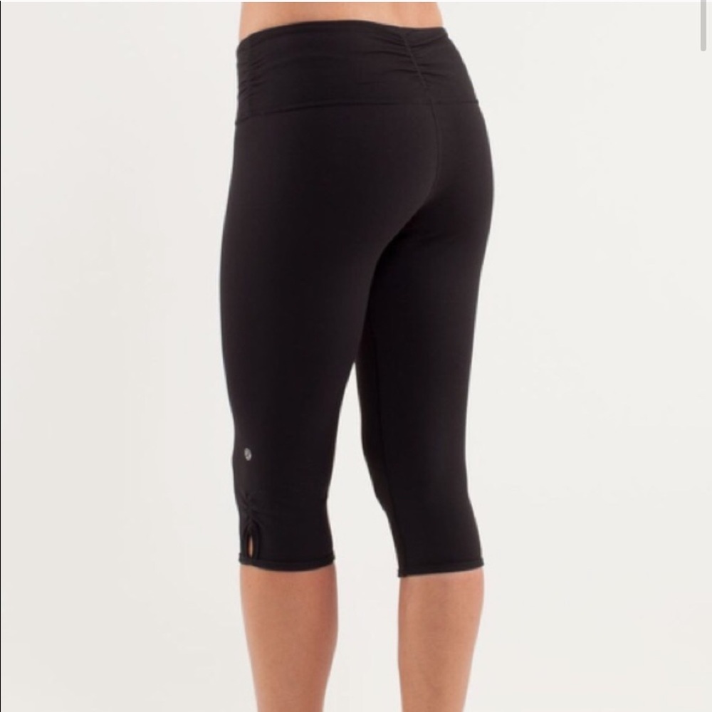Lululemon leggings capris size 8 great condition